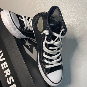 grunge||skater||oldschool||alt|y2k||| black, mesh, high top converse